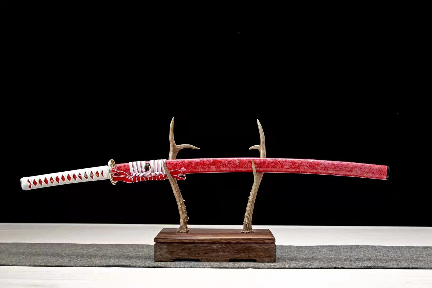 Akita Katana